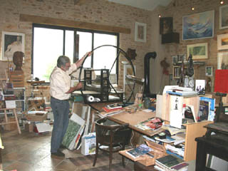 Jacques Saraben in his studio