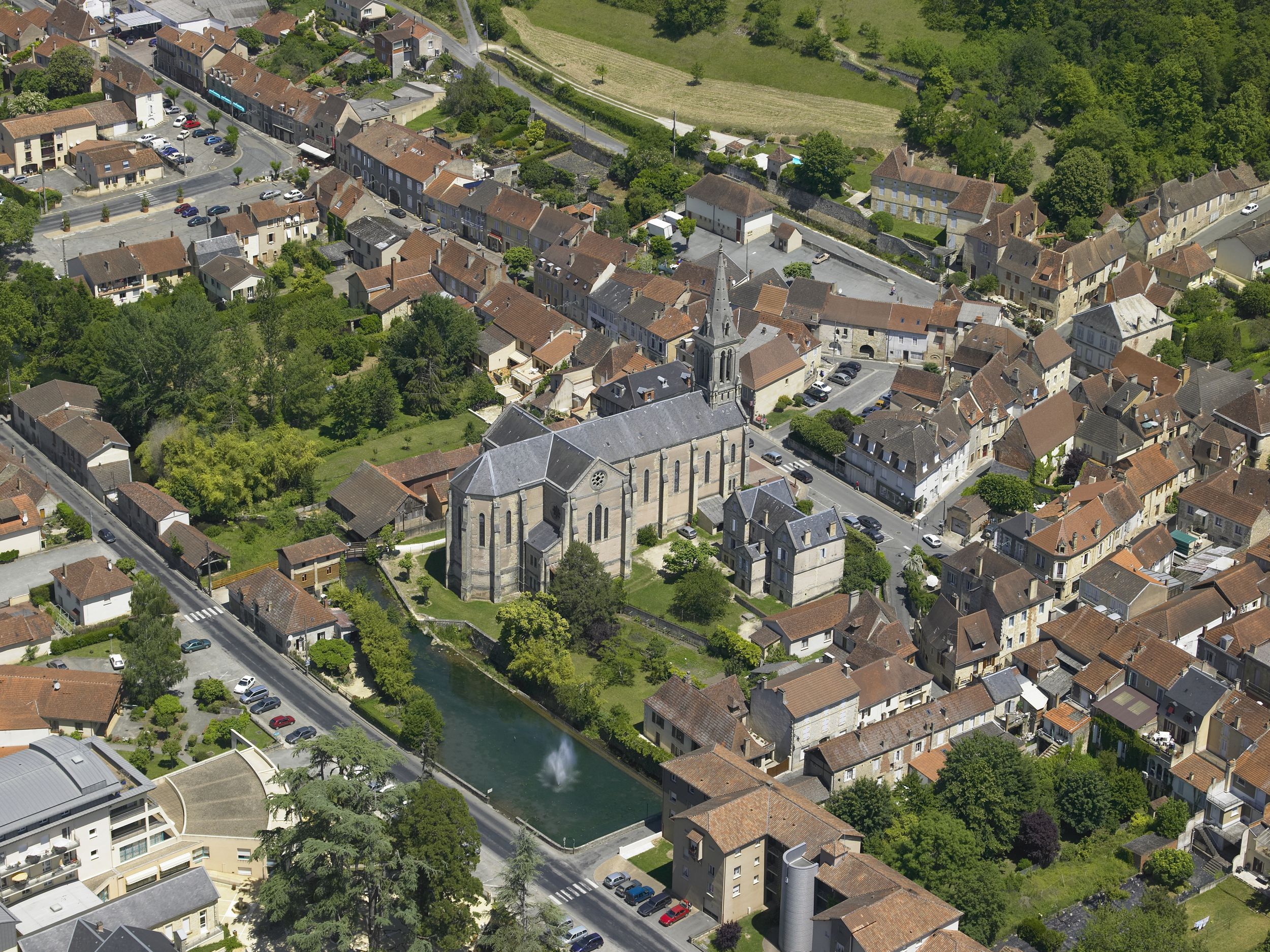 La nouvelle église Saint-Sulpice du Bugue